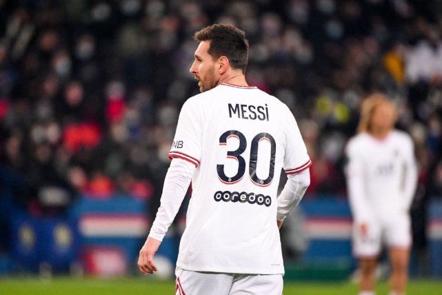 包含法甲赛程吃紧；浙江队今晚迎来里程碑；媒体盛赞；纪律约束更严格的词条