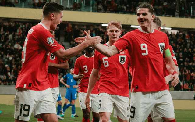 包含欧超杯倒计时，新奥尔良鹈鹕集结日状态回暖，细节引发关注，话题不断，球队文化再被提及的词条